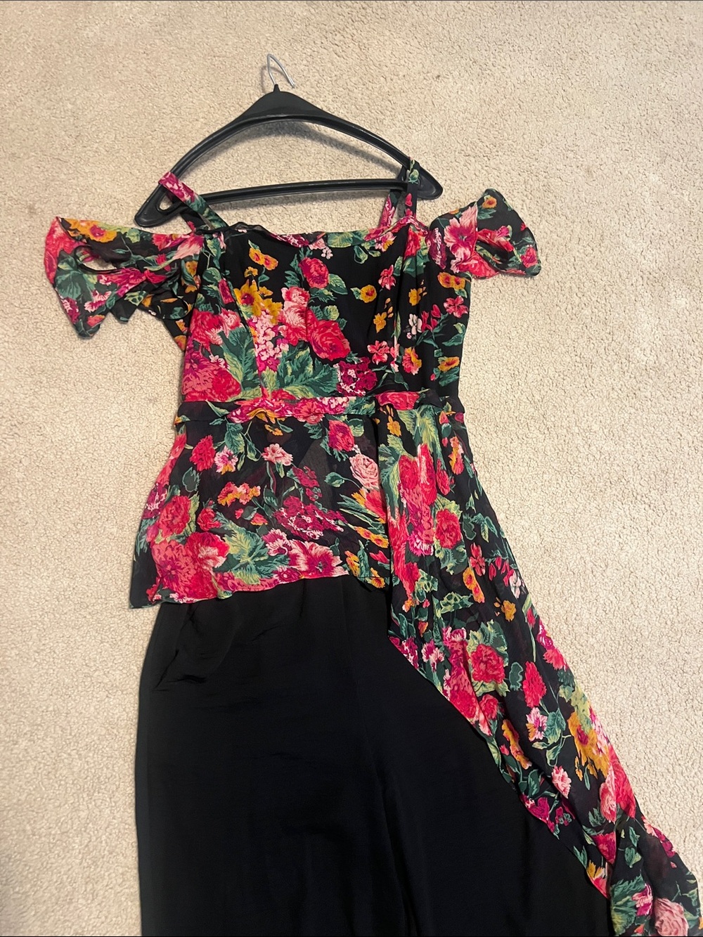 BCBG Floral Off-Shoulder flowy Women’s Top and pant set Black with Pink